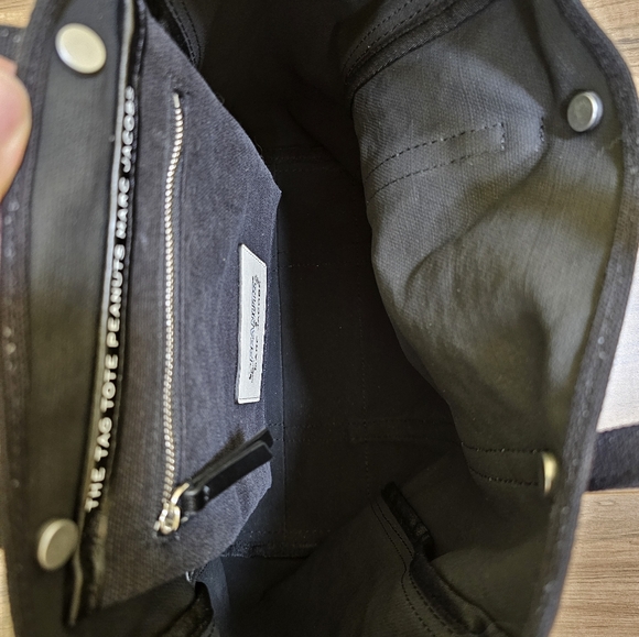 💕🎉HOST PICK🎉💕MARC JACOBS × PEANUTS Snoopy Black Canvas Shoulder Tote Bag - Picture 16 of 16